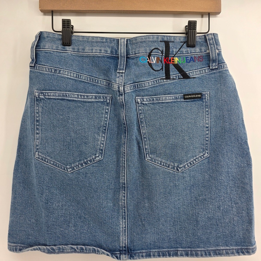 Calvin Klein Jeans High‎ Rise Button Front Denim Mini Skirt Rainbow Logo W29